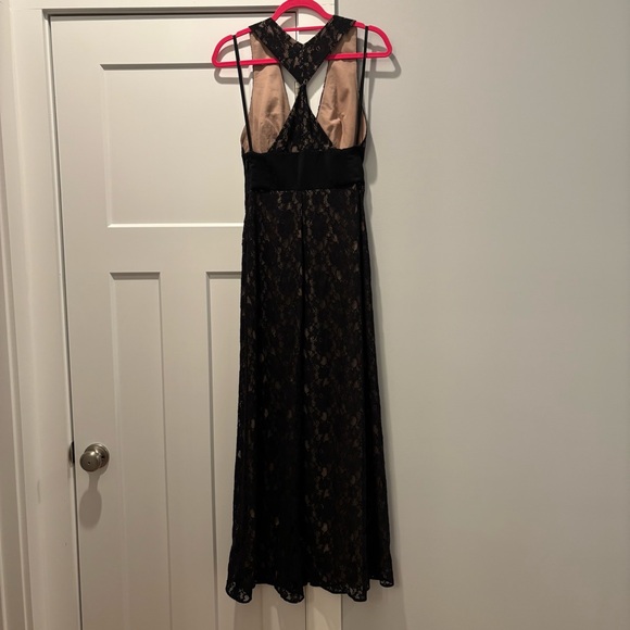 BCBG Serafina Gown - Picture 3 of 11